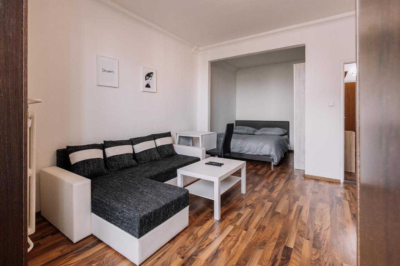 Cozy Apartment In Ruzinov Братислава Экстерьер фото